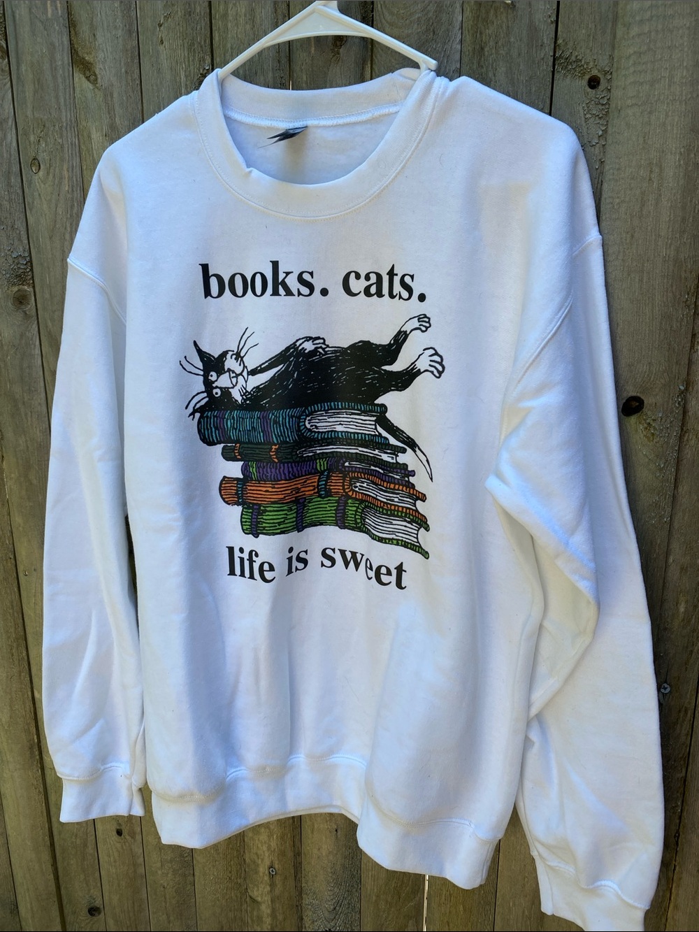 Books. Cats. Life Is Sweet White Graphic Sweatshirt size Medium
